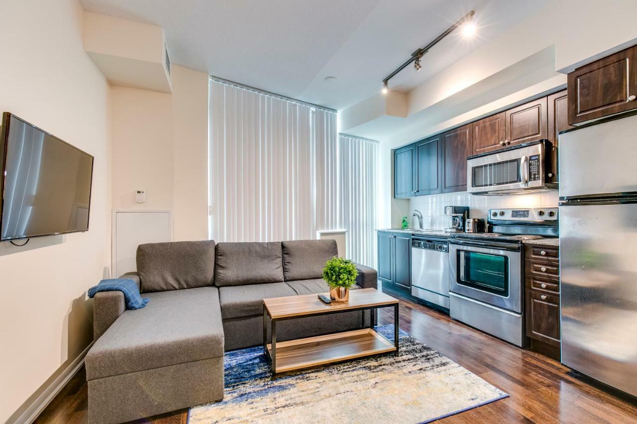Stunning Condo Suite By Waterfront Торонто Екстериор снимка